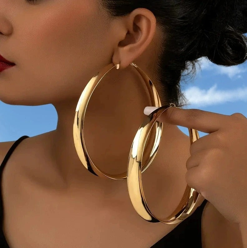 Exaggerated Big Hollow Out Round Hoop Earrings for Women Fashion Circle Shape Ear Rings Ladies Jewelry Gifts Festival ﻿